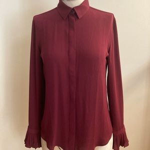 Pretty box pleat cuff sleeve